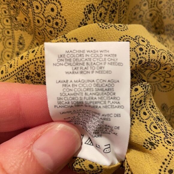 CAbi 3617 Gold & Black Paisley Blouse - Picture 5 of 7